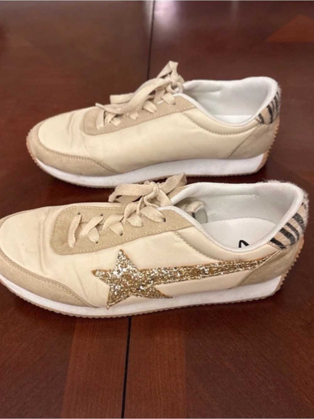 VeryG Women's Beige Glitter Star Sneakers - Casual Lace-Up Athletic Shoes size 8